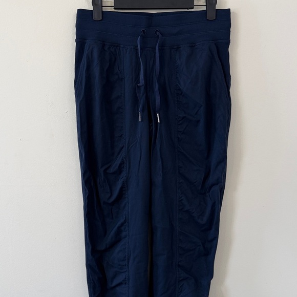 Lululemon Dance Studio Mid-Rise Jogger Full Length True Navy Size 6 - Picture 3 of 9